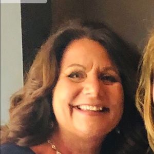 Meet your Posher, Ellena